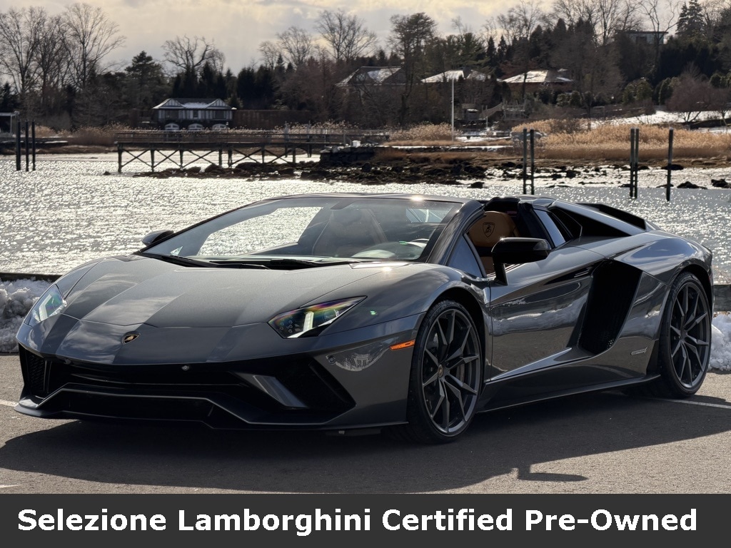 2018 Lamborghini Aventador S's photo