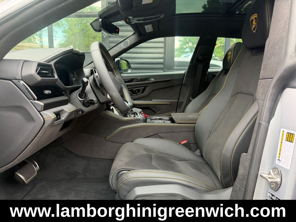 2026 Lamborghini Urus SE - Photo 10