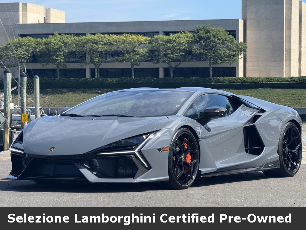 2024 Lamborghini Revuelto Base