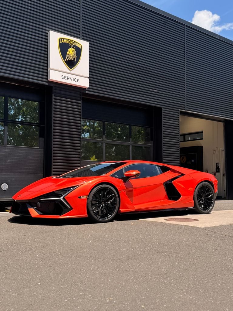 2026 Lamborghini Revuelto 6.5 DCT 4WD's photo