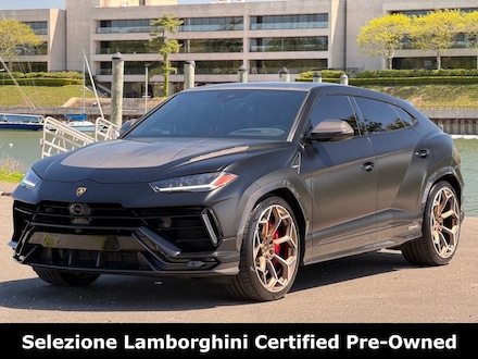 2023 Lamborghini Urus Performante SUV