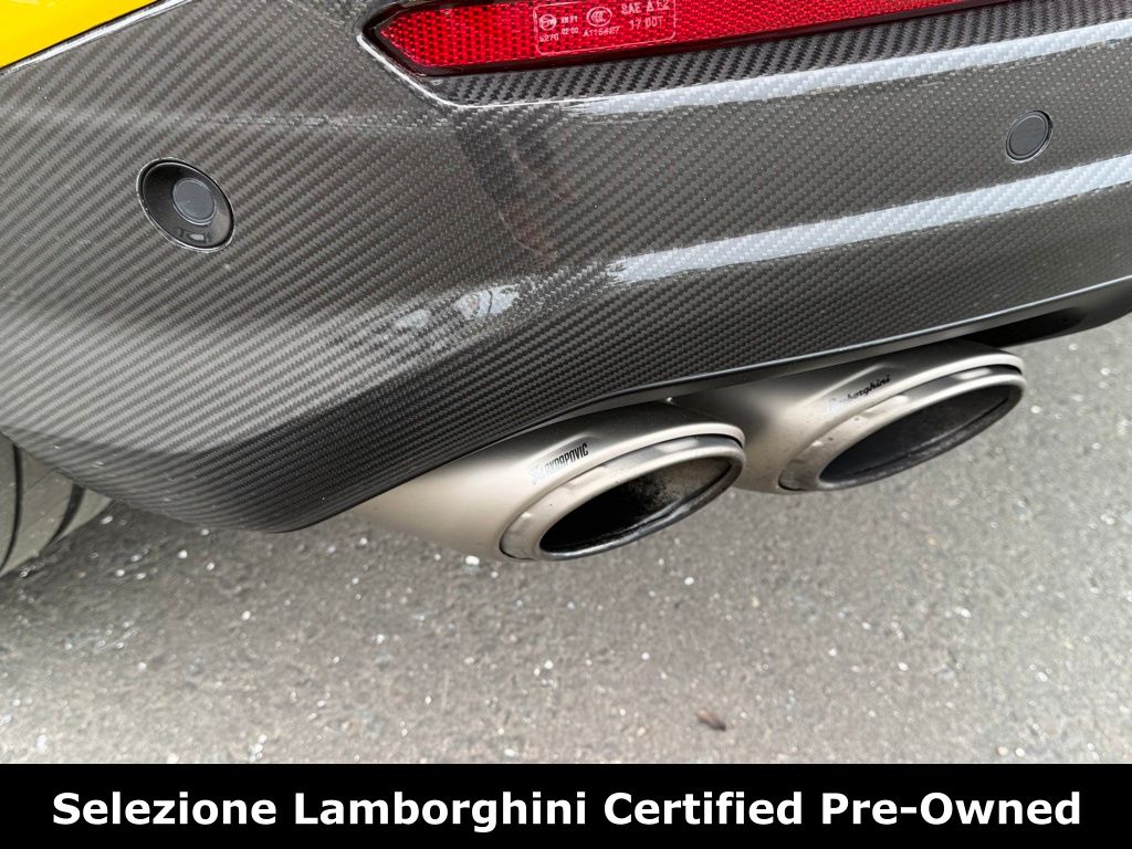2023 Lamborghini Urus Performante - Photo 20