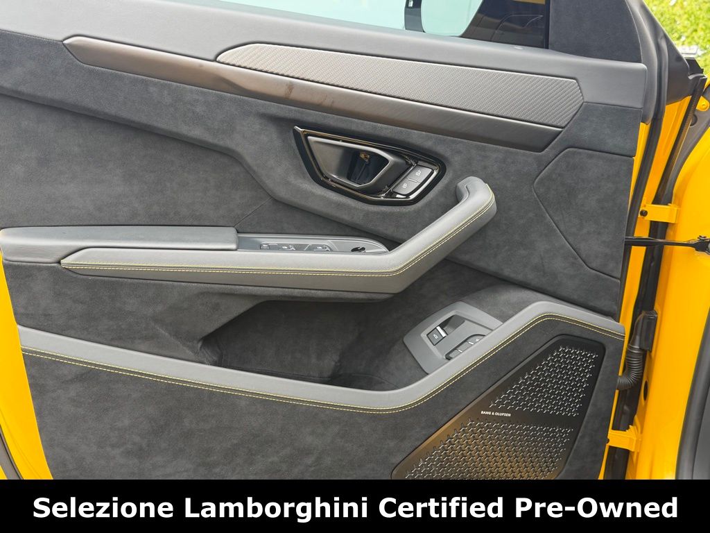 2023 Lamborghini Urus Performante - Photo 24