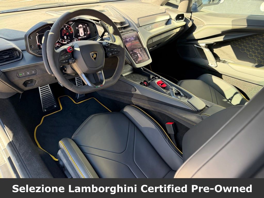 2025 Lamborghini Revuelto Base - Photo 23
