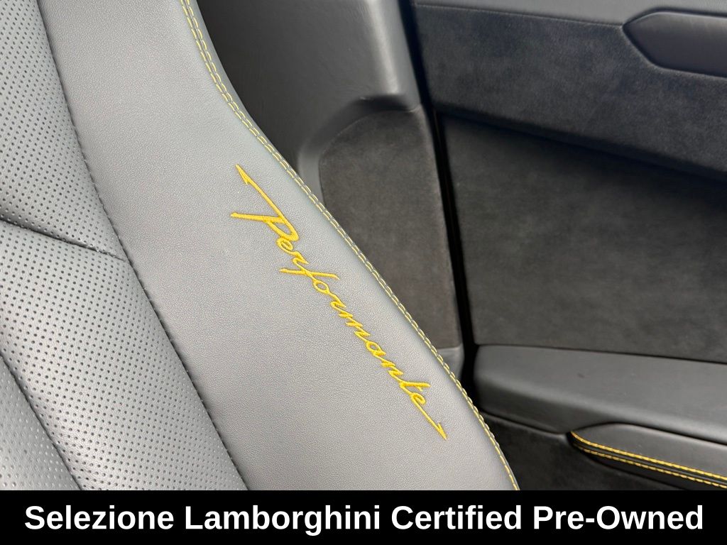2023 Lamborghini Urus Performante - Photo 42