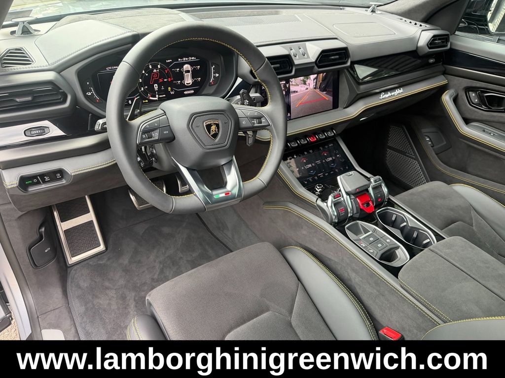 2026 Lamborghini Urus SE - Photo 11