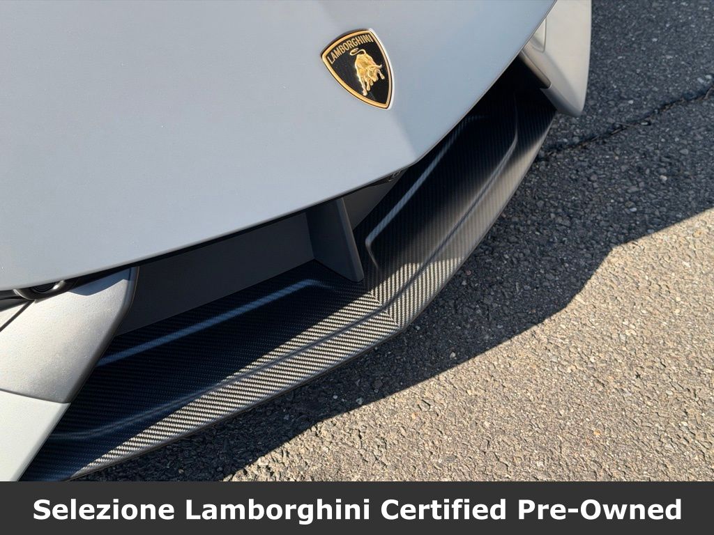 2025 Lamborghini Revuelto Base - Photo 15