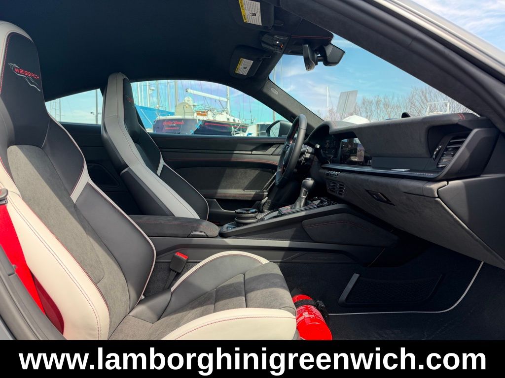 2026 Porsche 911 GT3 - Photo 34