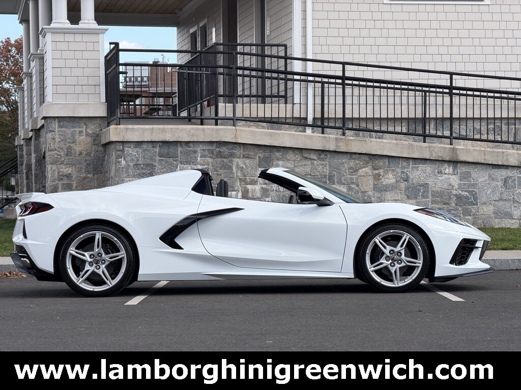 2025 Chevrolet Corvette Stingray Convertible 2LT photo 4