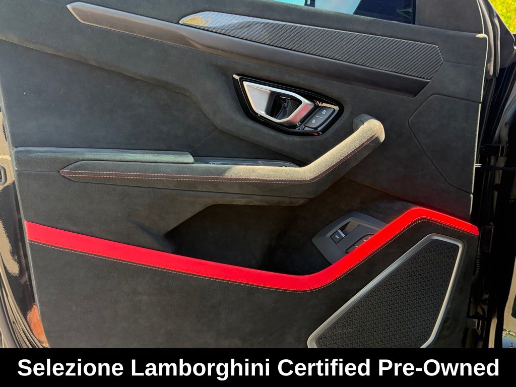 2023 Lamborghini Urus Performante - Photo 22
