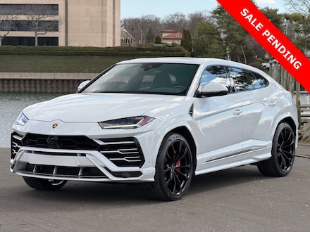 2022 Lamborghini Urus Base SUV