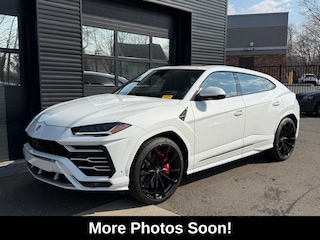 Used 2022 Lamborghini Urus Base SUV for sale in Greenwich