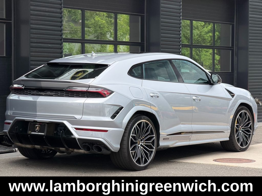 2026 Lamborghini Urus SE - Photo 14