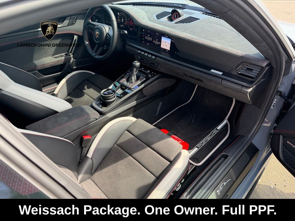 2026 Porsche 911 GT3 - Photo 35