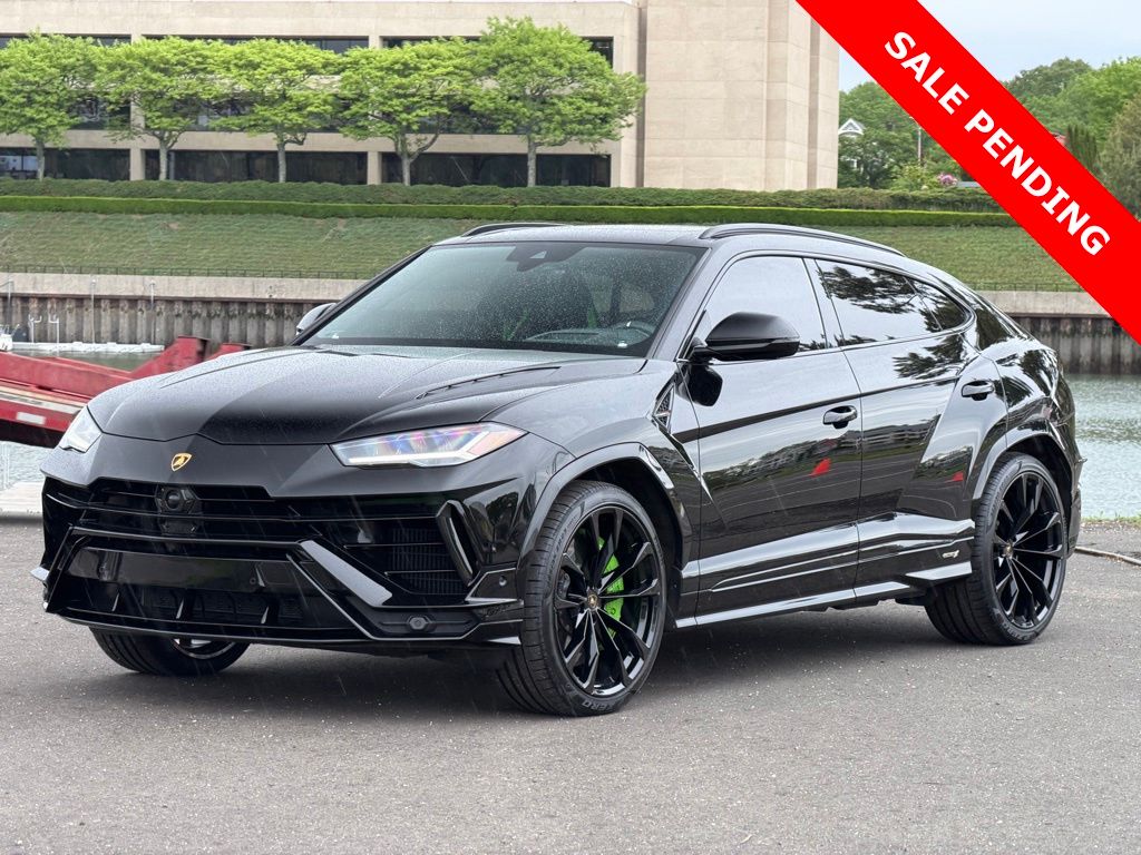 2024 Lamborghini Urus 4.0 V8 S's photo