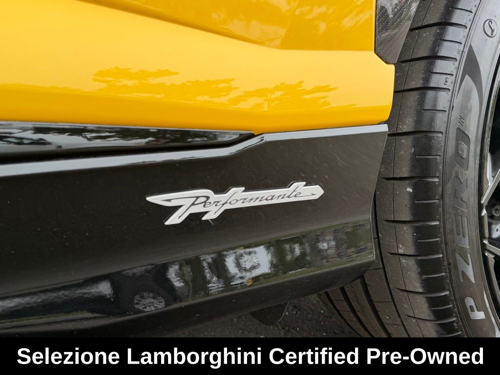 2023 Lamborghini Urus Performante - Photo 16