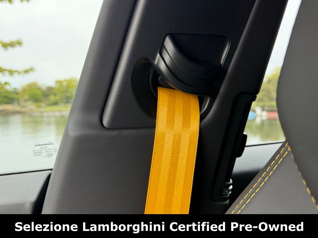 2023 Lamborghini Urus Performante - Photo 43