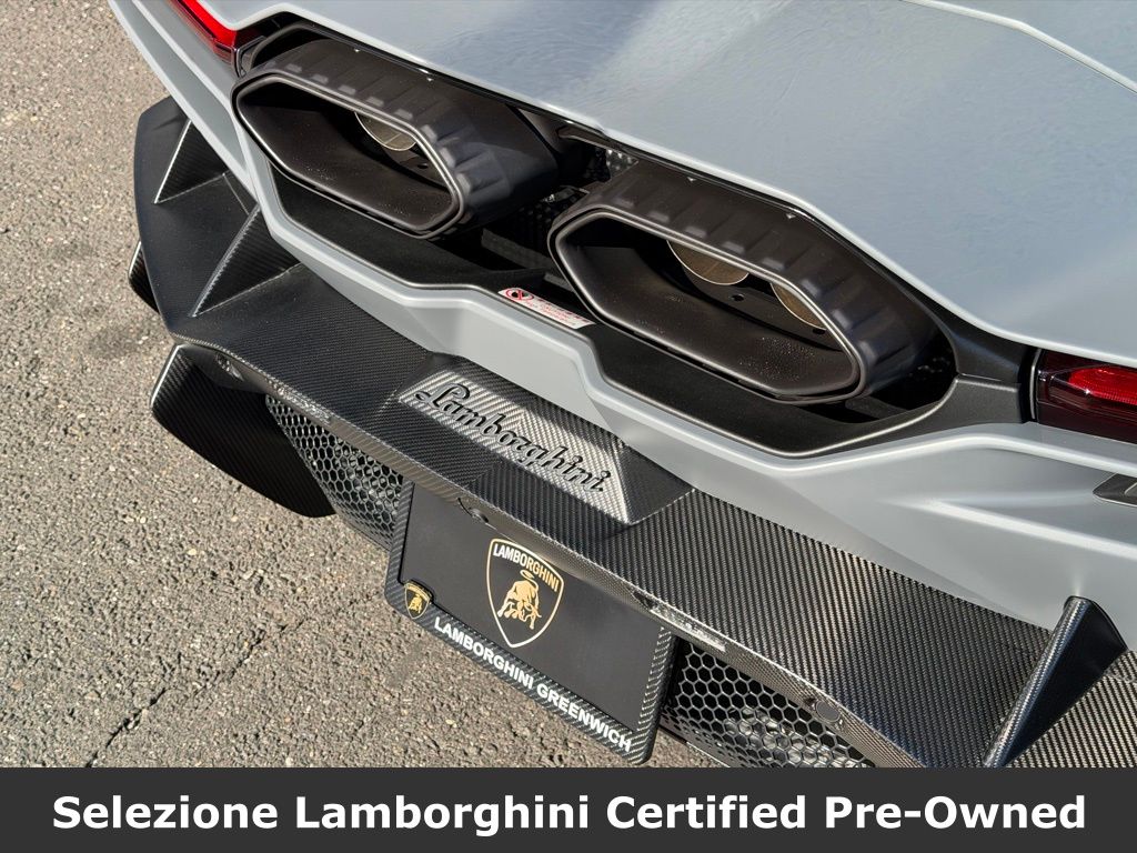 2025 Lamborghini Revuelto Base - Photo 16