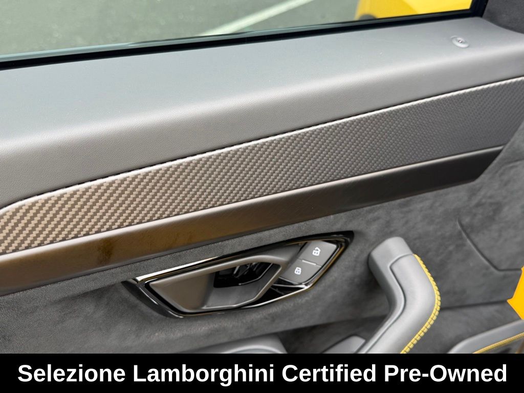 2023 Lamborghini Urus Performante - Photo 25