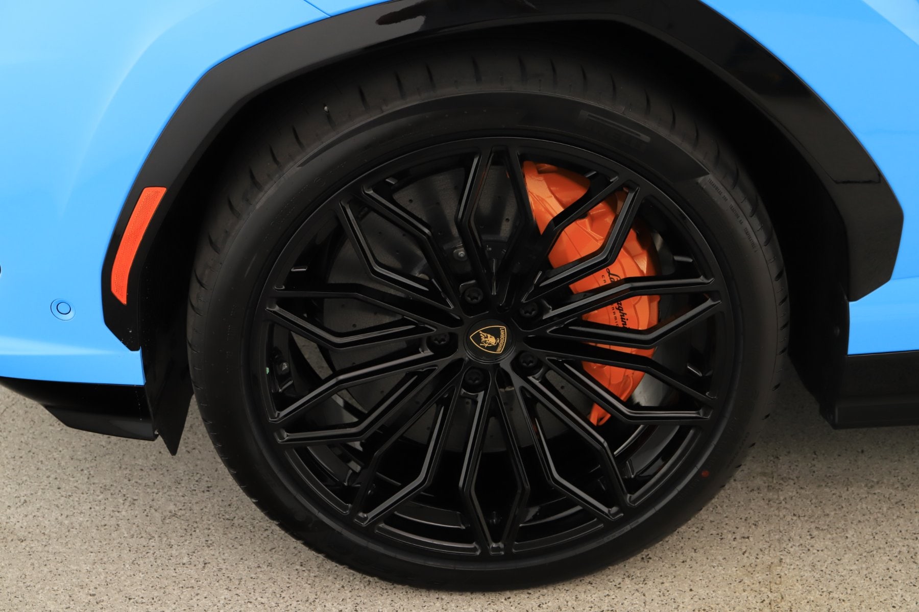 2026 Lamborghini Urus SE - Photo 38