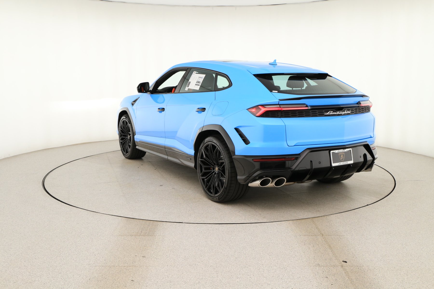 2026 Lamborghini Urus SE - Photo 7