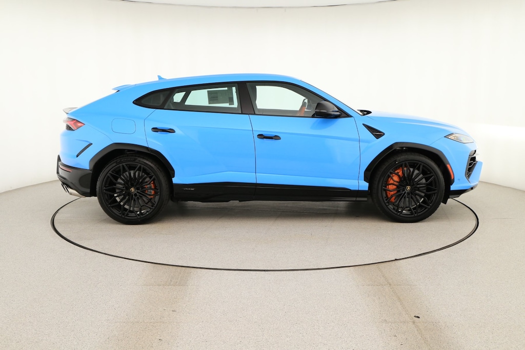 New 2026 Lamborghini Urus SE SUV