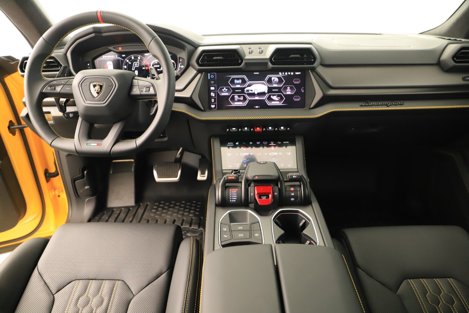 2026 Lamborghini Urus SE - Photo 23
