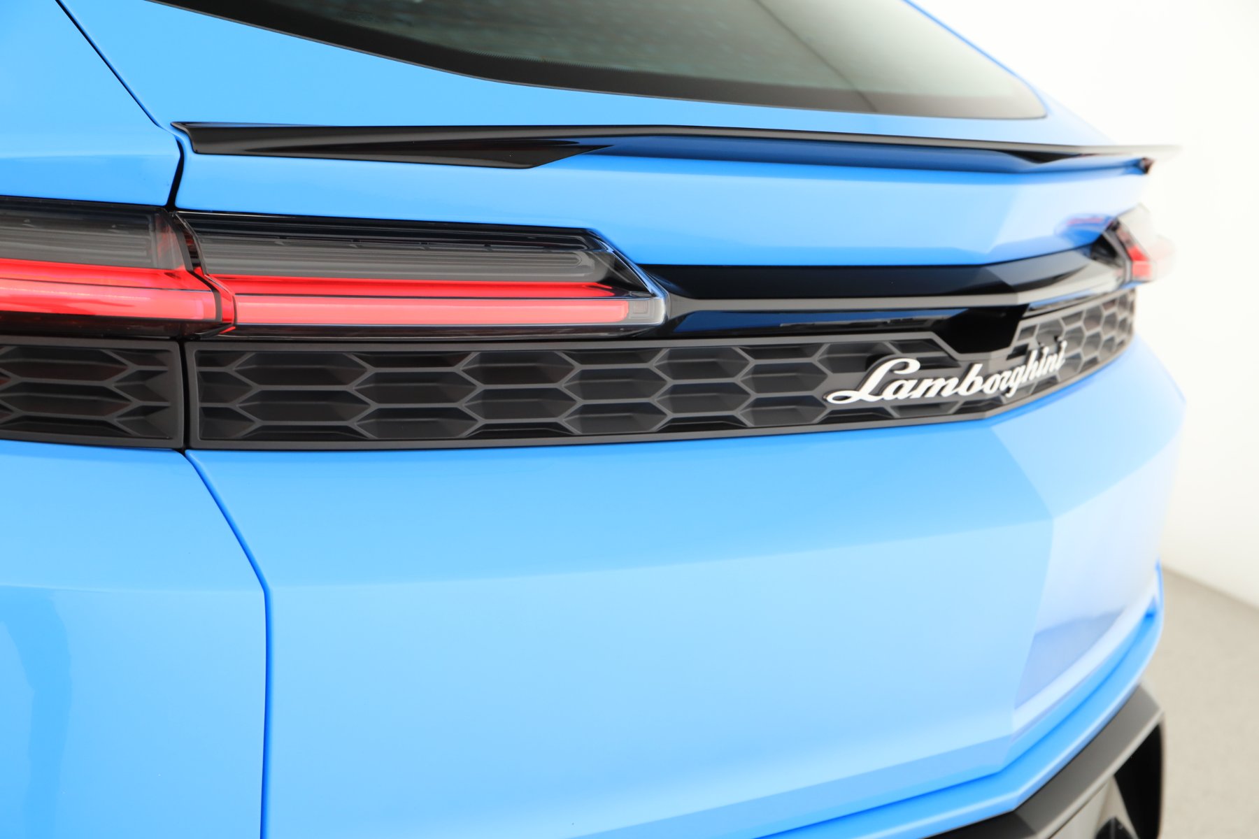 2026 Lamborghini Urus SE - Photo 34