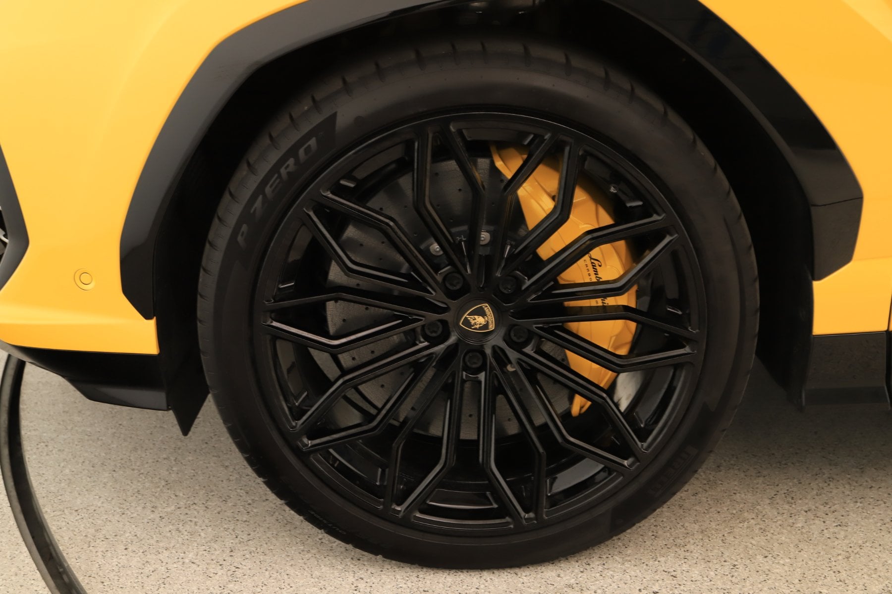 2026 Lamborghini Urus SE - Photo 39