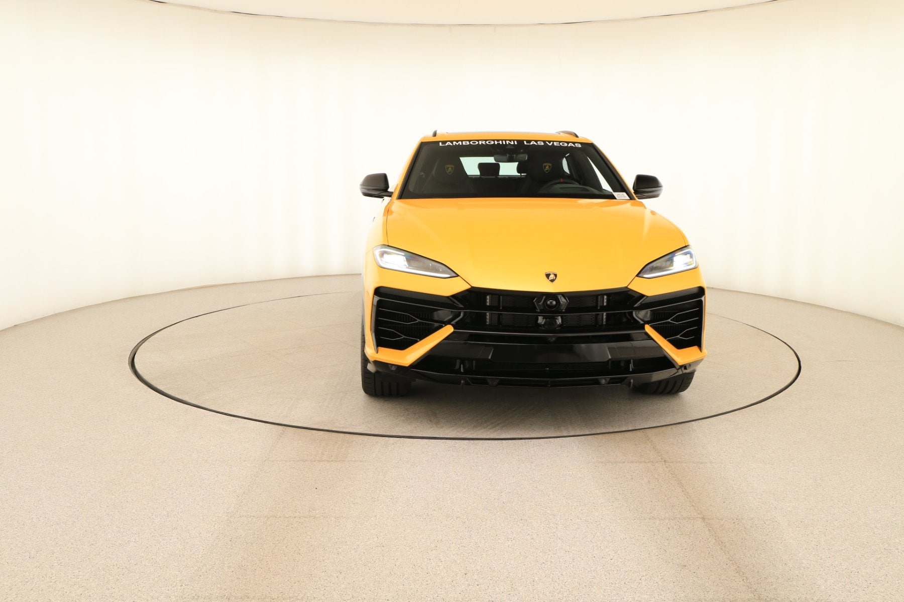 2026 Lamborghini Urus SE - Photo 15
