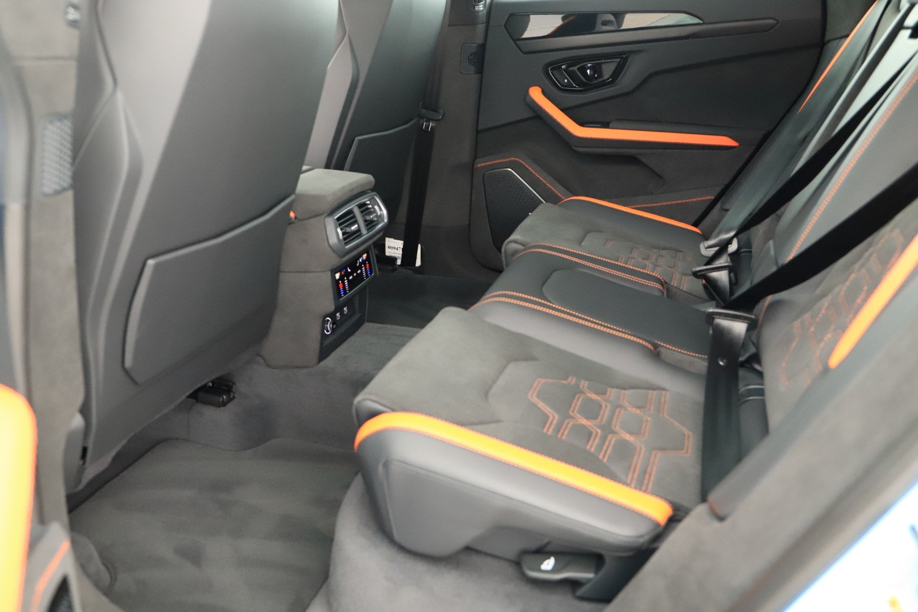 2026 Lamborghini Urus SE - Photo 31