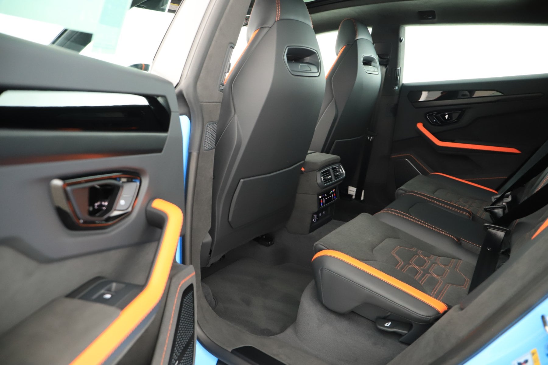 2026 Lamborghini Urus SE - Photo 30