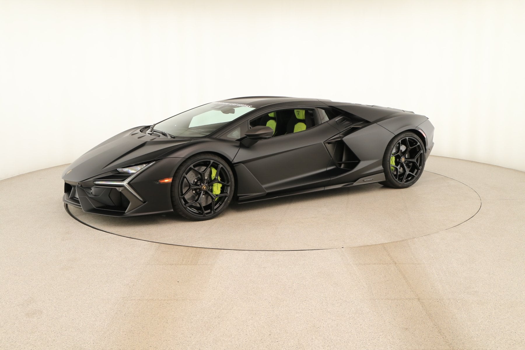 2026 Lamborghini Revuelto Base - Photo 10