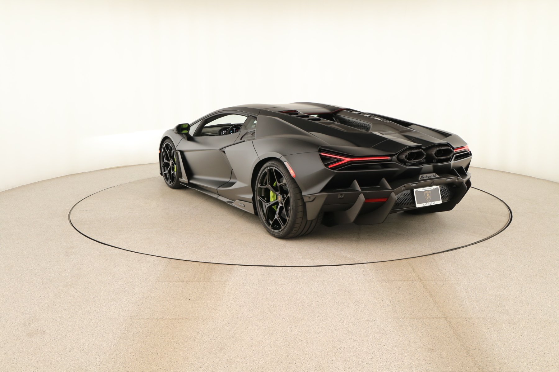 2026 Lamborghini Revuelto Base - Photo 7
