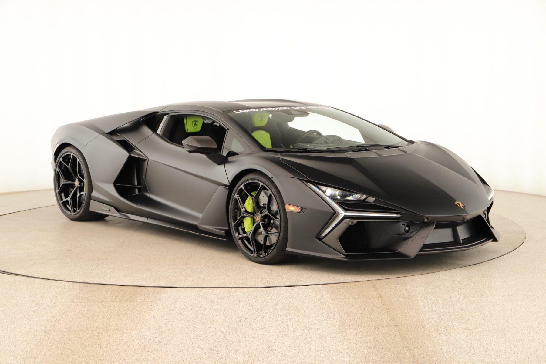 2026 Lamborghini Revuelto Base - Photo 40
