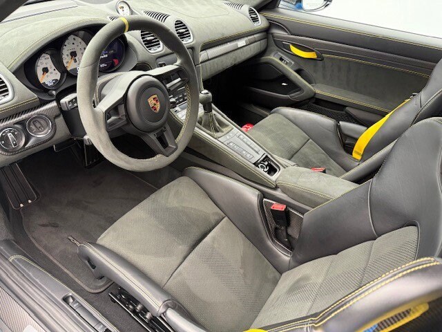 2023 Porsche Cayman GT4 RS photo 4