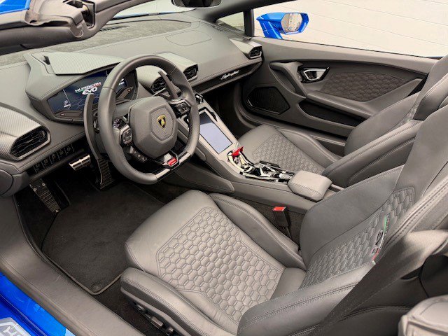 2024 Lamborghini Huracan Evo Spyder photo 4