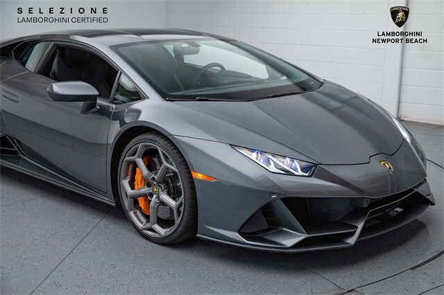 2020 Lamborghini Huracan Evo Coupe photo 2