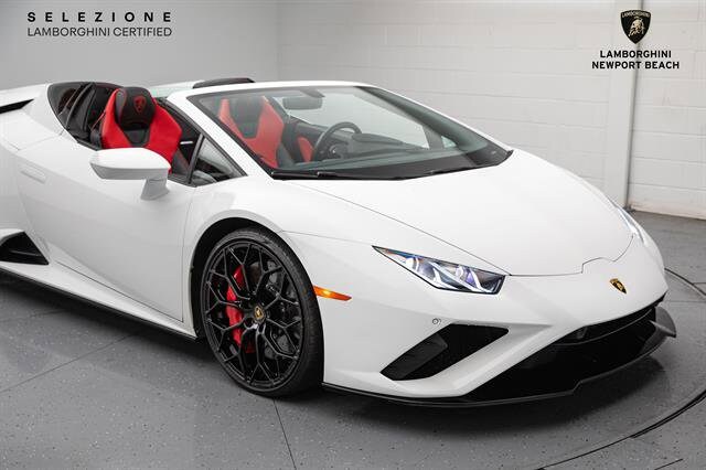 2022 Lamborghini Huracan Evo Spyder RWD photo 2