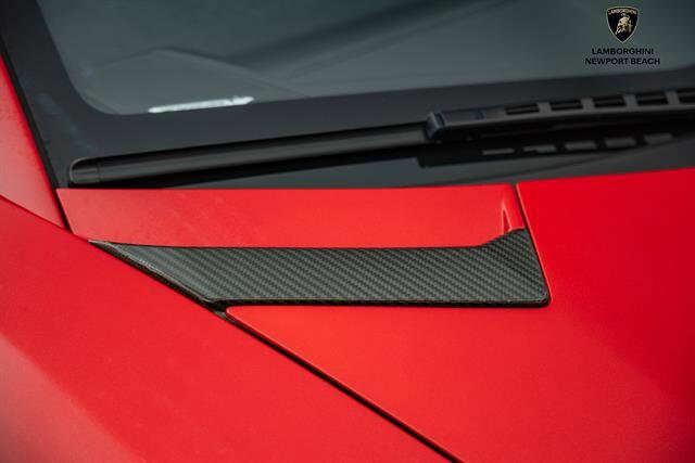 2016 Lamborghini Aventador Superveloce Coupe photo 4