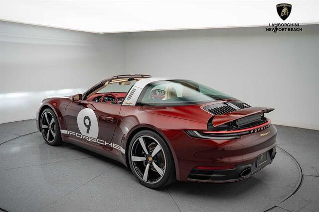 2021 Porsche 911 Targa GTS 4S photo 4