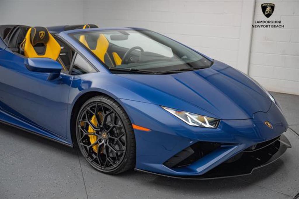 Used 2023 Lamborghini Huracan EVO Spyder
