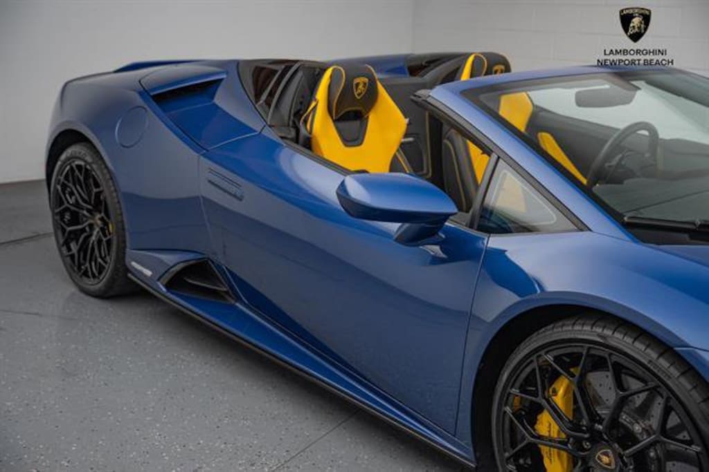 Used 2023 Lamborghini Huracan EVO Spyder