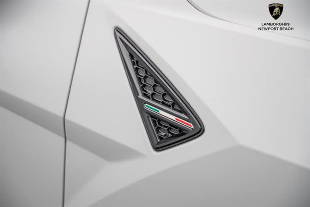 Used 2024 Lamborghini SUV