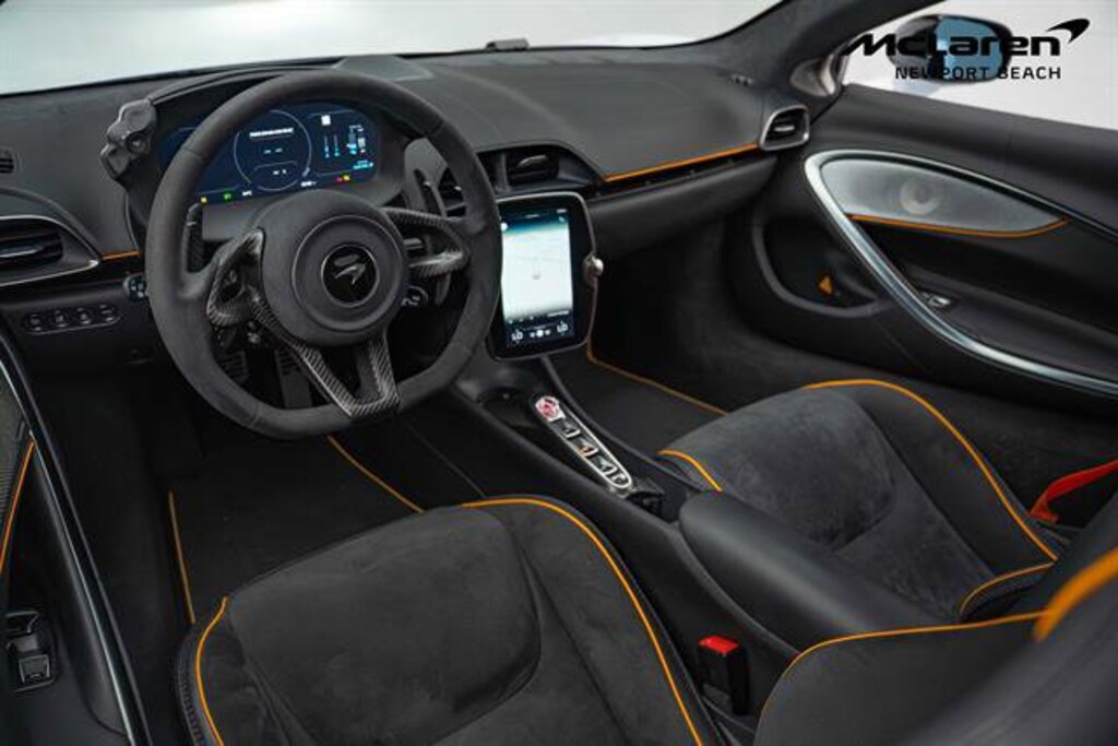 Used 2023 McLaren Artura  Coupe