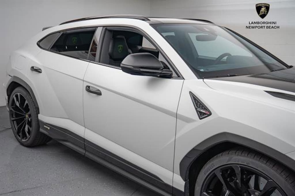 Used 2024 Lamborghini SUV