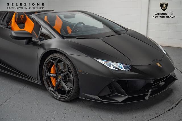 2020 Lamborghini Huracan Evo Spyder photo 2