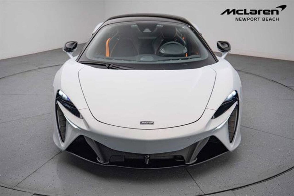 Used 2023 McLaren Artura  Coupe