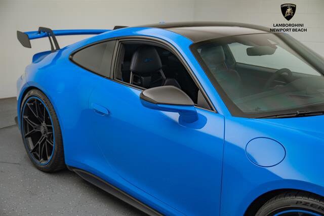 2022 Porsche 911 GT3 Touring photo 3