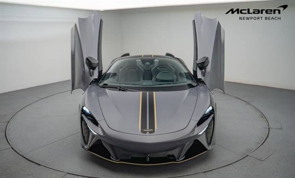 Used 2025 McLaren Artura Coupe